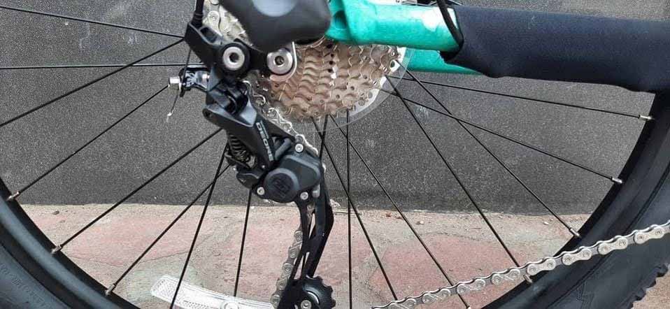 Gat lip Xe dap dia hinh nu Giant liv cate 1 2022 - Xe đạp đường phố