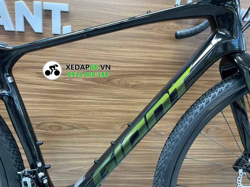 Xe đạp đua road GIANT REVOLT ADV 2 2022 4 - Xe đạp đường phố Khung Xe dap dua road Giant revolt adv 2 2022 - Xe đạp đường phố