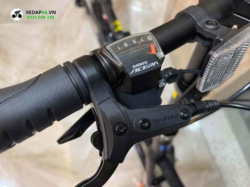 Tay phanh de Xe dap gap Giant Expressway D 2021 den - Xe đạp đường phố