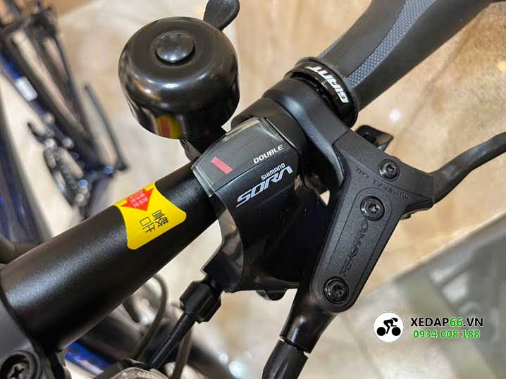 Tay2 de phanh Xe dap duong pho Touring Giant Revolt F2 2022 - Xe đạp đường phố