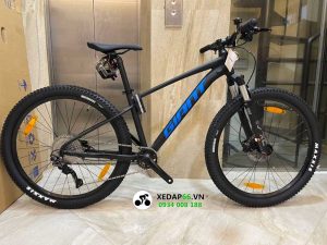 Xe dap dia hinh MTB GIANT Talon 1 27.5 2022 den xanh 1 - Xe đạp đường phố