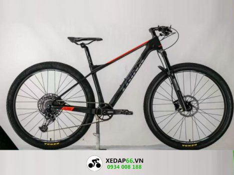 Xe dap dia hinh mtb Trinx V1500 Elite carbon den do - Xe đạp đường phố