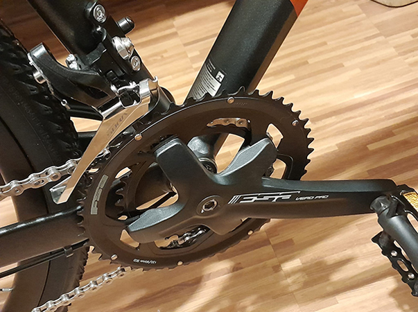 Xe đạp đua đường trường Road GIANT REVOLT 2 2022 5 - Xe đạp đường phố dui dia xe dap toring giant revolt 2 2022 - Xe đạp đường phố