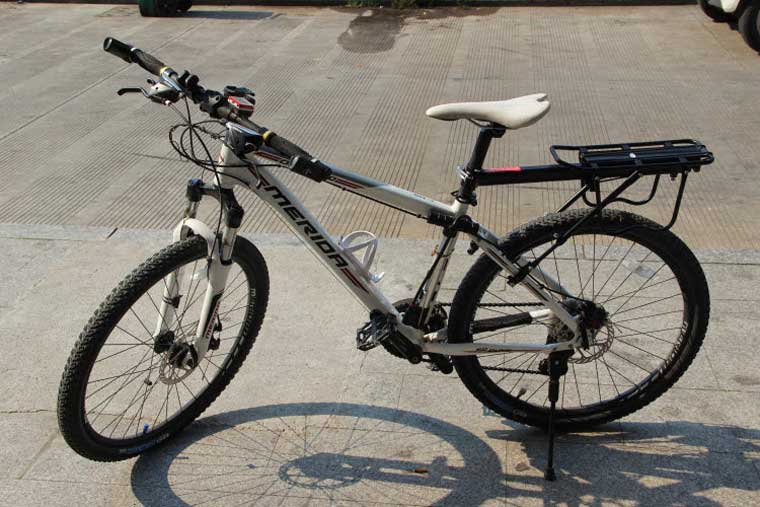 Baga bắt cọc yên chống càng xe đạp 1 - Xe đạp đường phố Baga bat coc yen chong cang xe dap 01 - Xe đạp đường phố