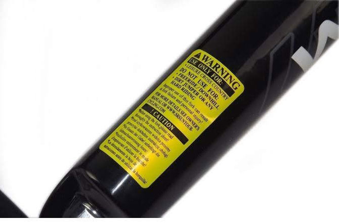 Phuoc suntour xcm aleoca 26 khoa vai 07 - Xe đạp đường phố