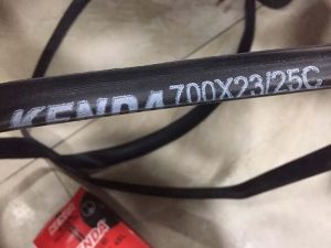 Sam kenda 700 23 25c fv van gao 02 - Xe đạp đường phố