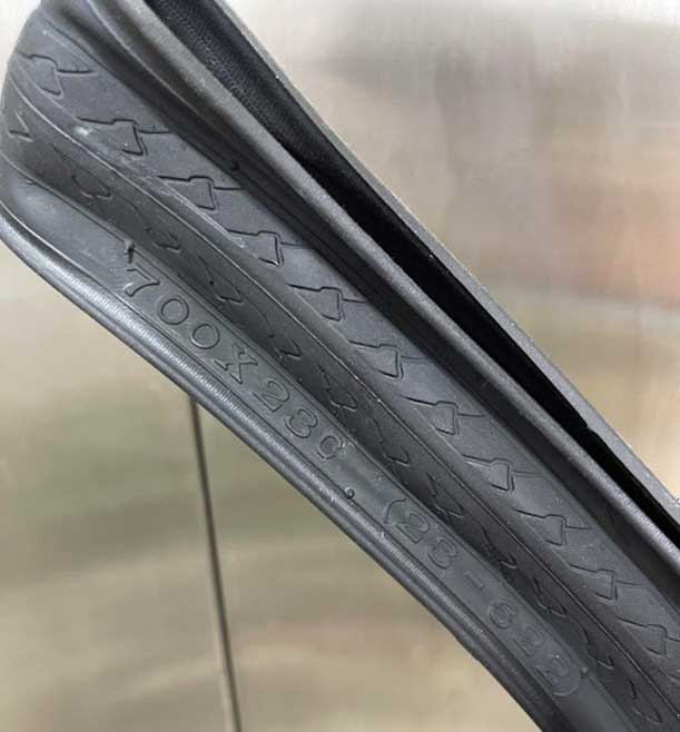 lop gap deli tire 700 23c indo 3 - Xe đạp đường phố