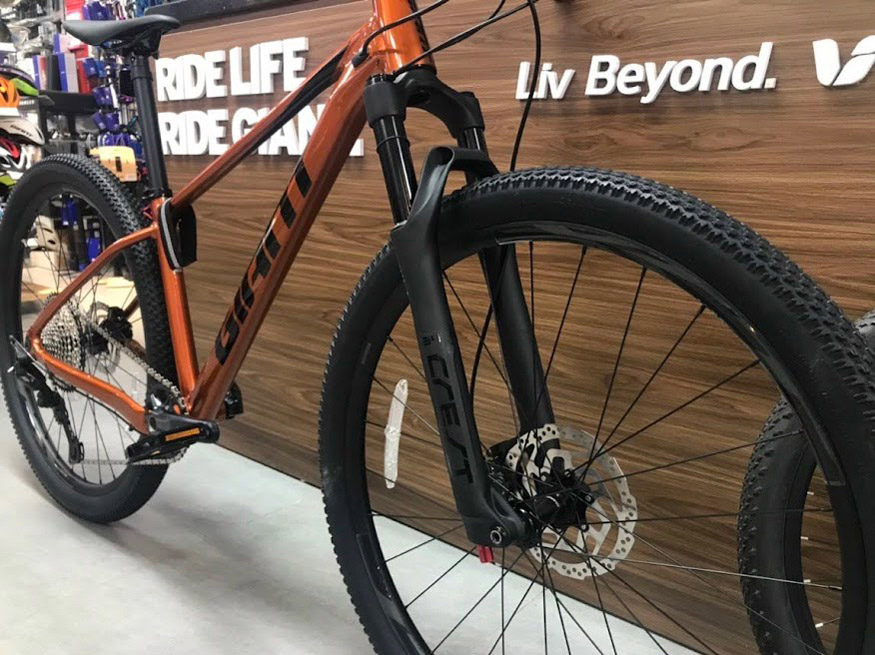 phanh phuoc xe dap dia hinh mtb giant XTC SLR 29 1 2022 01 - Xe đạp đường phố