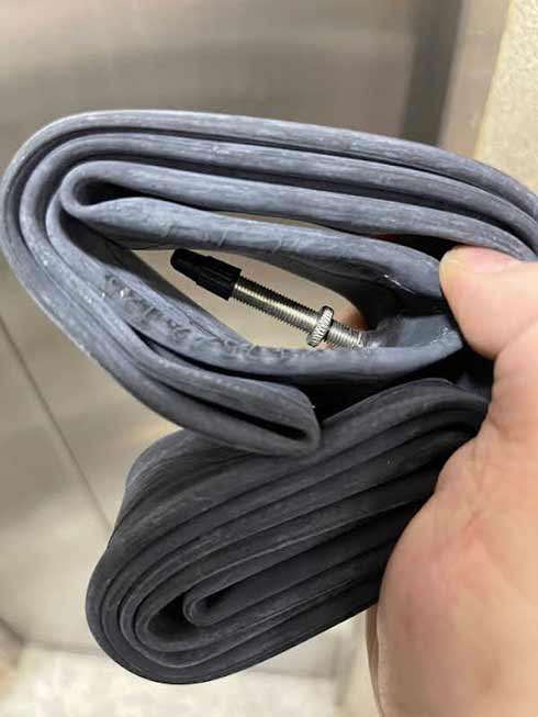 Săm xe đạp Deli 26×1.75/2.125 AV/FV Indo- 1 chiếc - Chính hãng 5 - Xe đạp đường phố sam deli indo 26 1.75 2.125 FV43 1 - Xe đạp đường phố