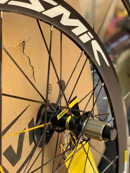 vanh mavic cosmic pro 4cm coi no carbon 3 - Xe đạp đường phố