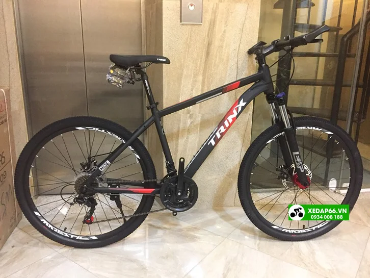 Xe đạp địa hình mtb TRINX M136 Plus 2022 5 - Xe đạp đường phố TRINX M136 Plus 2022 màu Đen Đỏ