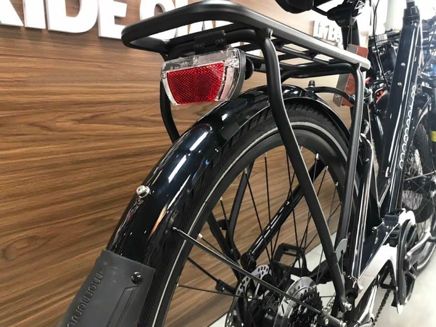 Baga xe dap the thao touring Giant isee 530 nu 2022 den - Xe đạp đường phố