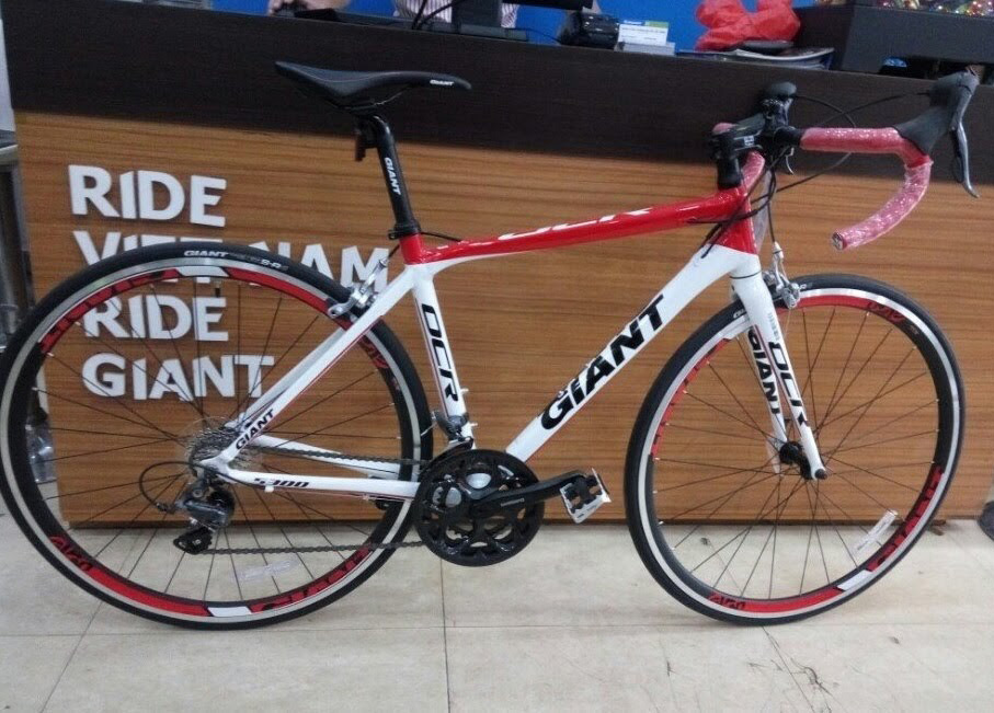 Xe đạp đua road GIANT OCR 5300 2022 1 - Xe đạp đường phố Giant OCR 5300 màu trắng đỏ