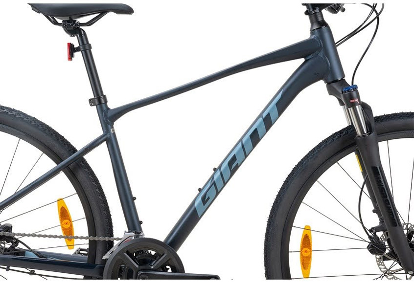 Xe đạp thể thao City - Touring GIANT ROAM 3 D 2023