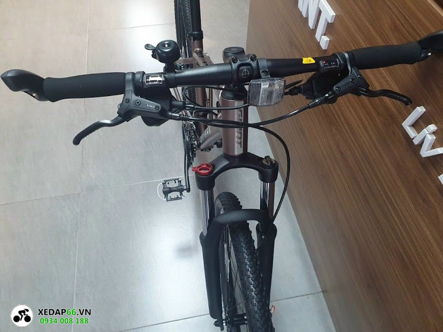 Xe đạp thể thao địa hình mtb GIANT ATX 810 2023 5 - Xe đạp đường phố Ghi dong xe dap dia hinh mtb giant atx 810 2023 nau dong - Xe đạp đường phố
