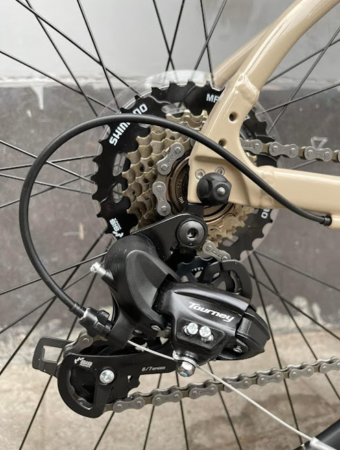 gat lip xe dap the thao duong pho giant escape 3 d 2023 - Xe đạp đường phố