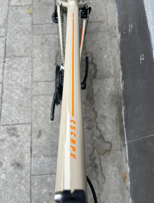 khung 2 xe dap the thao duong pho giant escape 3 d 2023 - Xe đạp đường phố