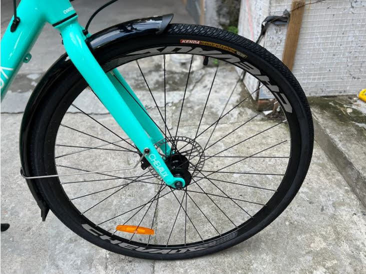 banh xe dap touring chevaux hk pro - Xe đạp đường phố