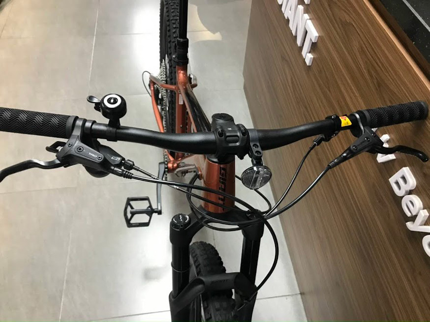 ghi dong xe dap dia hinh giant fathom 29 2 2022 nau - Xe đạp đường phố