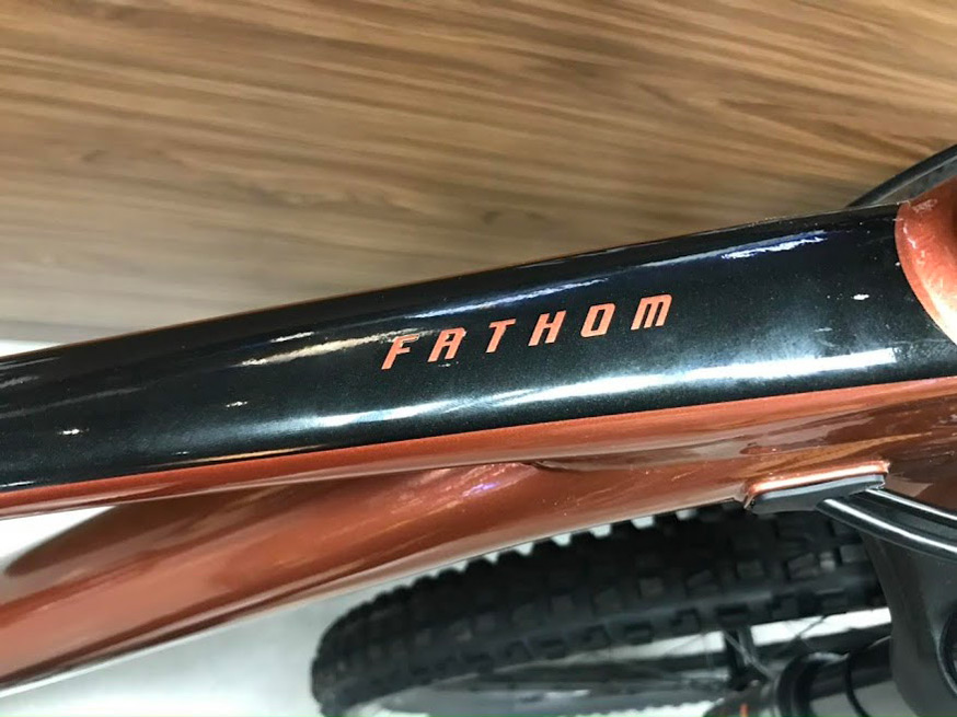 khung xe dap dia hinh giant fathom 29 2 2022 nau - Xe đạp đường phố