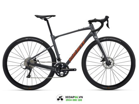 xe dap toring giant revolt 2 2022 ghi cam - Xe đạp đường phố