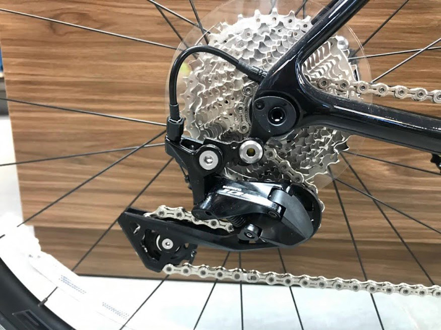 gat lip xe dap dua road giant tcr adv 2 d kom 2022 - Xe đạp đường phố