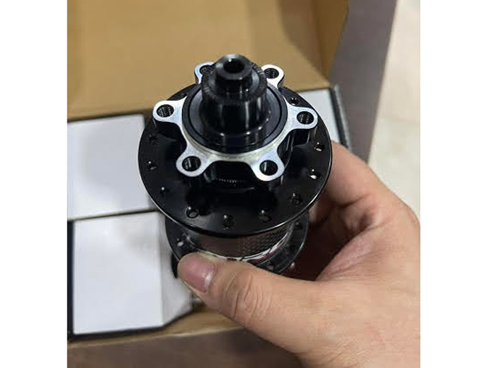 Bộ moay ơ (Hub) xe đạp ARC MT010 Pro QR/TRU HG 32H cối thả carbon 6 - Xe đạp đường phố Bo moay o xe dap ARC MT010 Pro HG 32H 11S carbon do 03 - Xe đạp đường phố