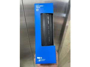 Lốp xe đạp không săm (tubeless) Giant Gavia Course 1 700x25C - Chính hãng