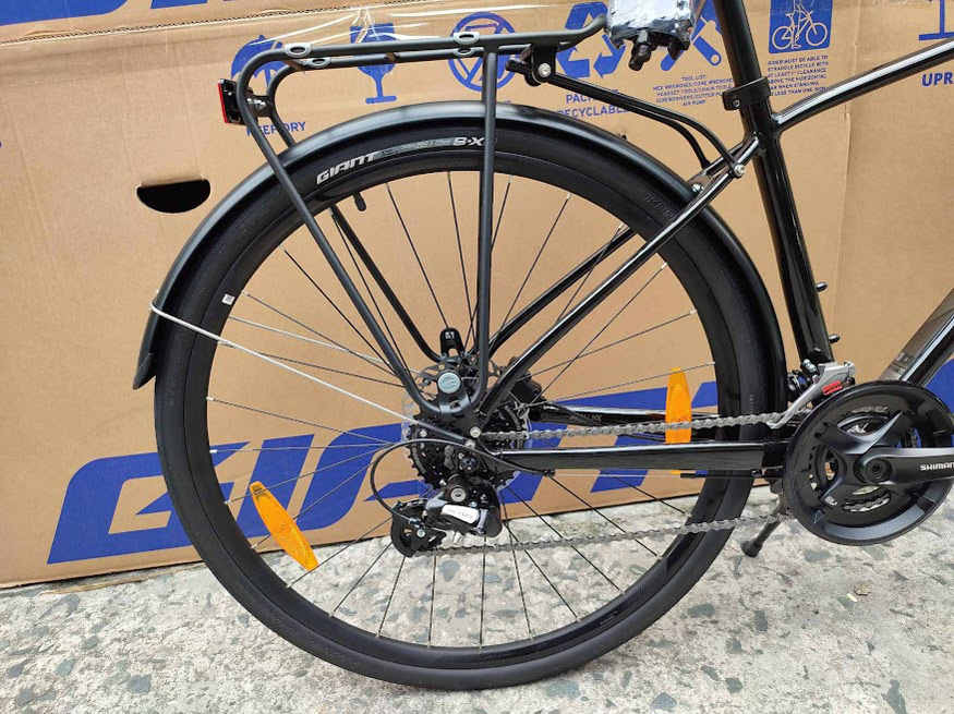 Xe đạp đường phố GIANT ESCAPE 2 CITY D 2024 11 - Xe đạp đường phố baga chan bun xe dap duong pho giant escape 2 city D 2024 den - Xe đạp đường phố