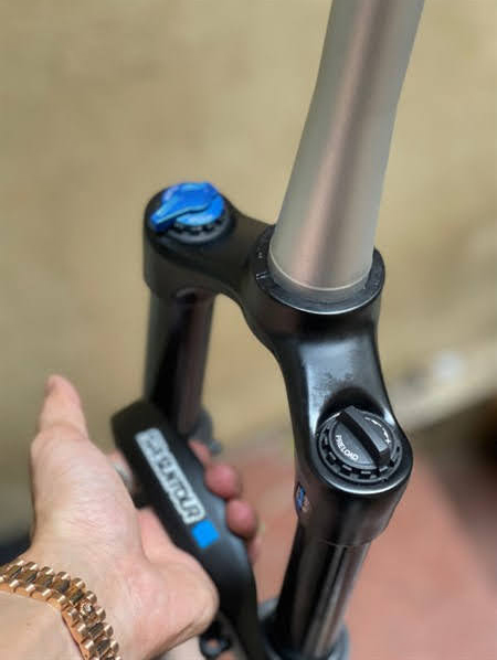 Phuộc dầu xe đạp hiệu Suntour XCR Boost - Chính hãng 2 - Xe đạp đường phố phuoc dau xe dap hieu suntour xcr boost 29 02 - Xe đạp đường phố