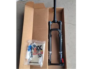 Phuộc hơi xe đạp hiệu FOX 32 SC Perfomance
