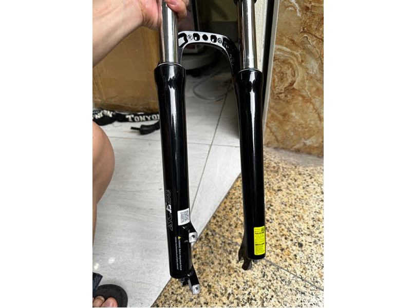 Phuộc thủy lực xe đạp hiệu SUNTOUR XCE28 27.5″ - Chính hãng 4 - Xe đạp đường phố phuoc thuy luc xe dap hieu Suntour XCE28 27.5 04 - Xe đạp đường phố