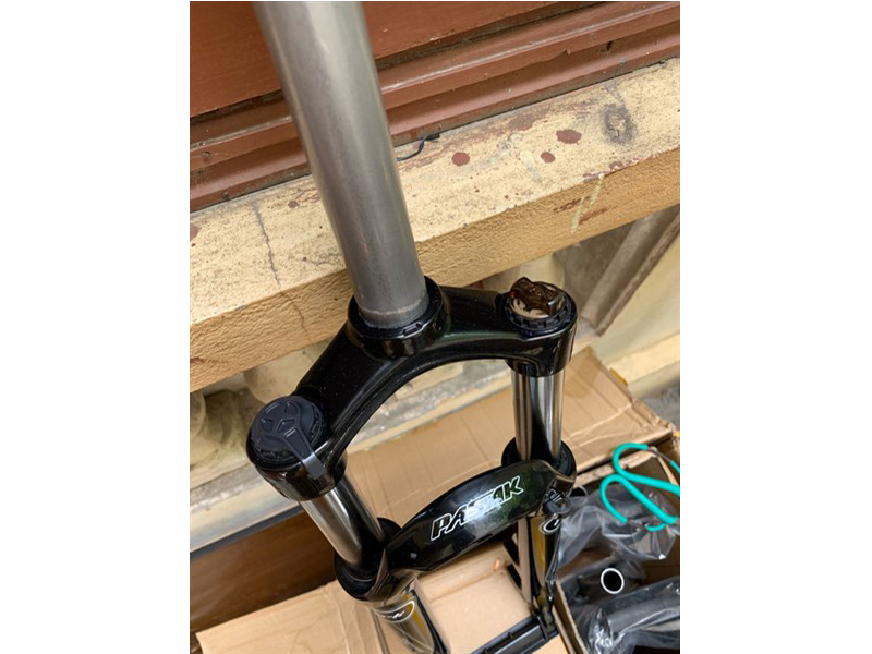 Phuộc thủy lực xe đạp hiệu PASAK P28 khóa vai - Chính hãng 2 - Xe đạp đường phố phuoc thuy luc xe dap hieu pasak p28 02 - Xe đạp đường phố