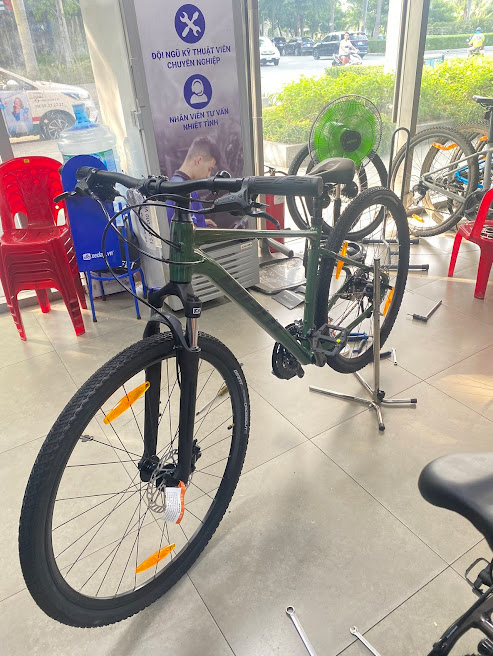 Xe đạp đường phố Hybrid GIANT ROAM 3 D 2024 (QT) 3 - Xe đạp đường phố vanh xe dap duong pho hybrid giant roam 3 d 2024 - Xe đạp đường phố