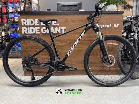 xe dap dia hinh mtb giant xtc 800 2024 den 02 - Xe đạp đường phố