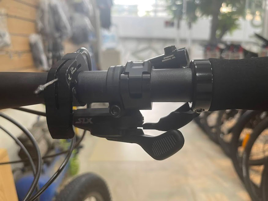 tay de phanh phai xe dap giant xtc adv 2 2024 - Xe đạp đường phố