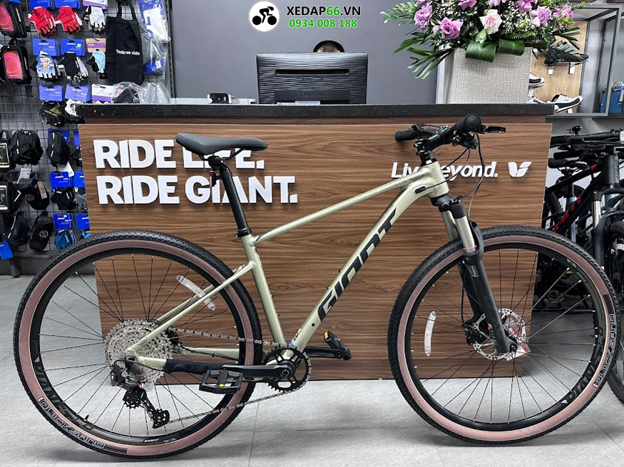 xe dap dia hinh mtb giant xtc 800 plus 2024 reu san 02 - Xe đạp đường phố