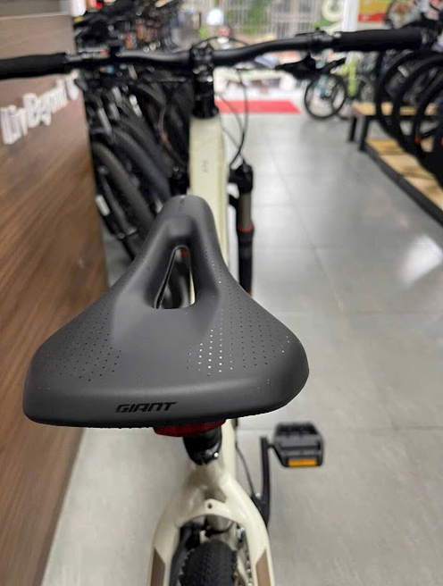 Xe đạp địa hình mtb GIANT XTC 820 2024 9 - Xe đạp đường phố yen xe dap dia hinh mtb giant xtc 820 2024 - Xe đạp đường phố