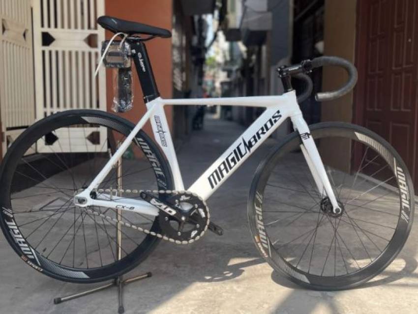 Góc giải đáp: Xe đạp fixed gear là gì? 9 - Xe đạp đường phố xe dap fixed gear la gi 5 - Xe đạp đường phố