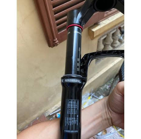 Phuộc hơi RockShox SID SL Ultimate RaceDay Suspension 29 Offset 4 - Xe đạp đường phố Phuoc xe dap RockShox SID SL Ultimate 1 den 02 - Xe đạp đường phố