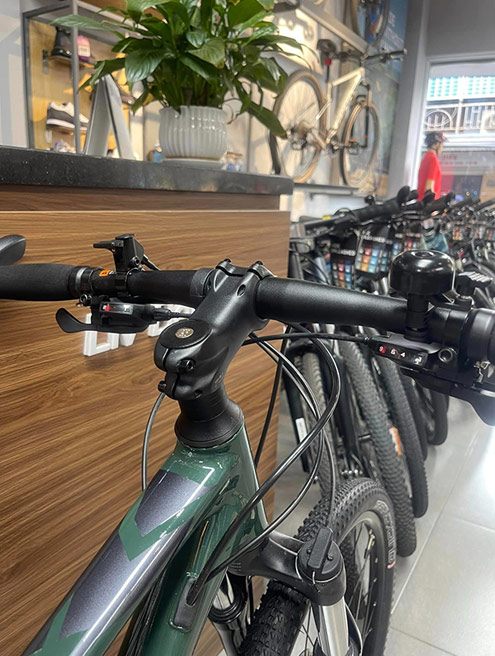 Xe đạp địa hình mtb Giant ATX 830 2024 7 - Xe đạp đường phố ghi dong xe dap dia hinh mtb giant atx 830 2024 - Xe đạp đường phố
