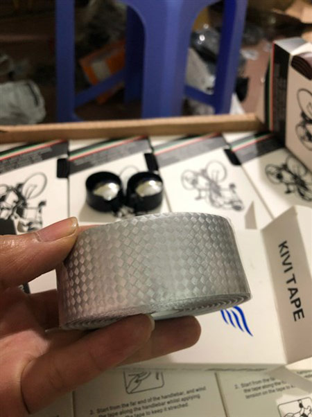 Dây quấn ghi đông xe đạp hiệu KIWI 1 - Xe đạp đường phố bo day quan ghi dong xe dap kiwi bac - Xe đạp đường phố