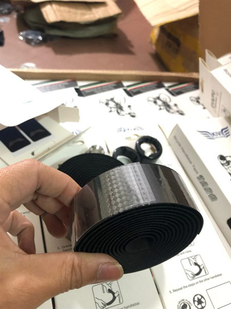 Dây quấn ghi đông xe đạp hiệu KIWI 2 - Xe đạp đường phố bo day quan ghi dong xe dap kiwi den carbon - Xe đạp đường phố