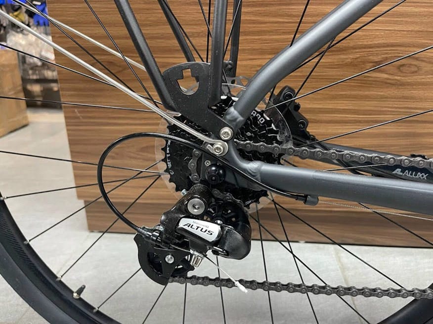 Xe đạp đường phố GIANT ESCAPE 1 CITY 2024 4 - Xe đạp đường phố gat lip xe dap giant escape 1 city 2024 - Xe đạp đường phố