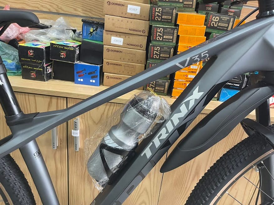 khung xe dap dia hinh trinx v35 pro carbon den - Xe đạp đường phố