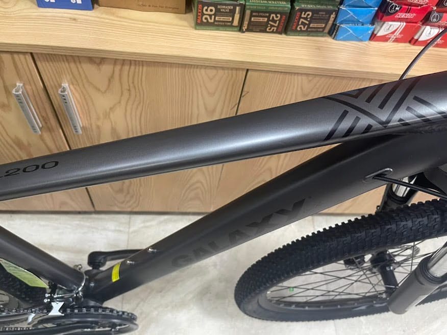 khung xe dap galaxy ml200 2024 xam den - Xe đạp đường phố