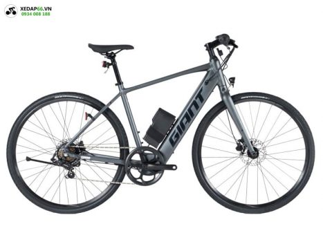 xe dap tro luc dien giant escape e 2024 den ghi 01 - Xe đạp đường phố