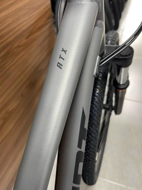 Xe đạp địa hình mtb GIANT ATX 660 2025 6 - Xe đạp đường phố khung xe dap giant atx 660 2025 ghi den - Xe đạp đường phố