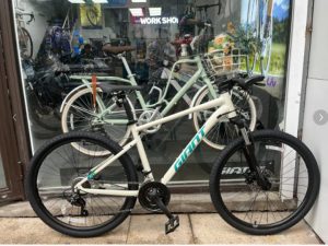 Xe đạp địa hình mtb GIANT ATX 660 2025 2 - Xe đạp đường phố xe dap dia hinh mtb giant atx 660 2025 trang sua - Xe đạp đường phố