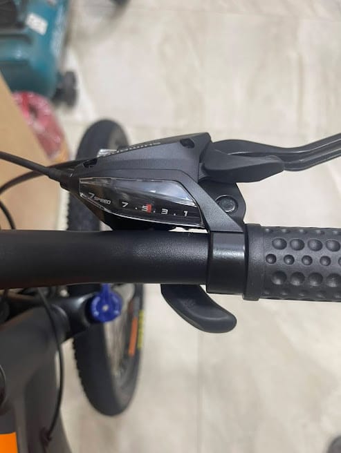 tay de phai xe dap trinx GT24 - Xe đạp đường phố